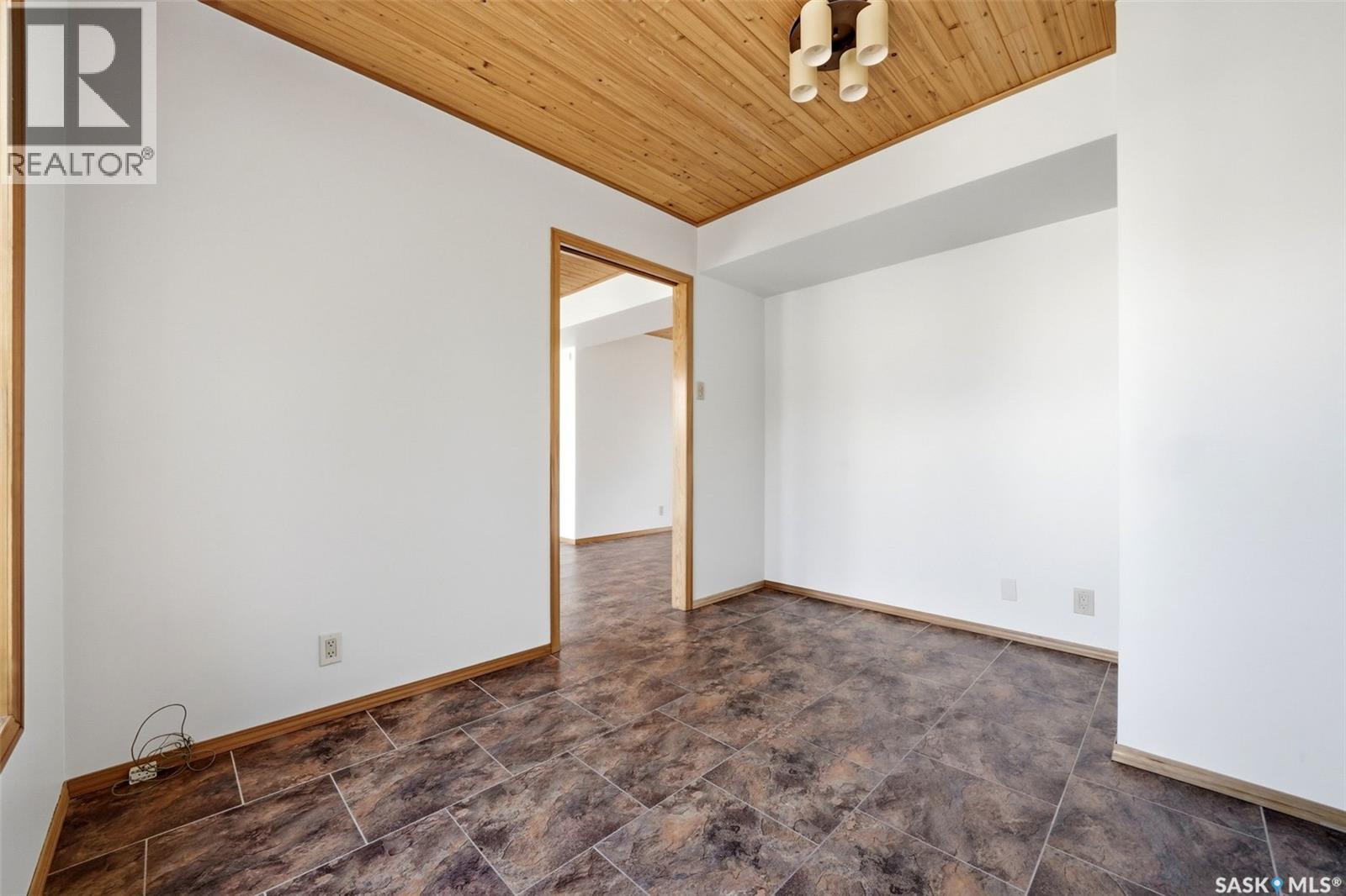 4 Bannister Avenue, Regina, Saskatchewan  S4R 5K9 - Photo 24 - SK035945