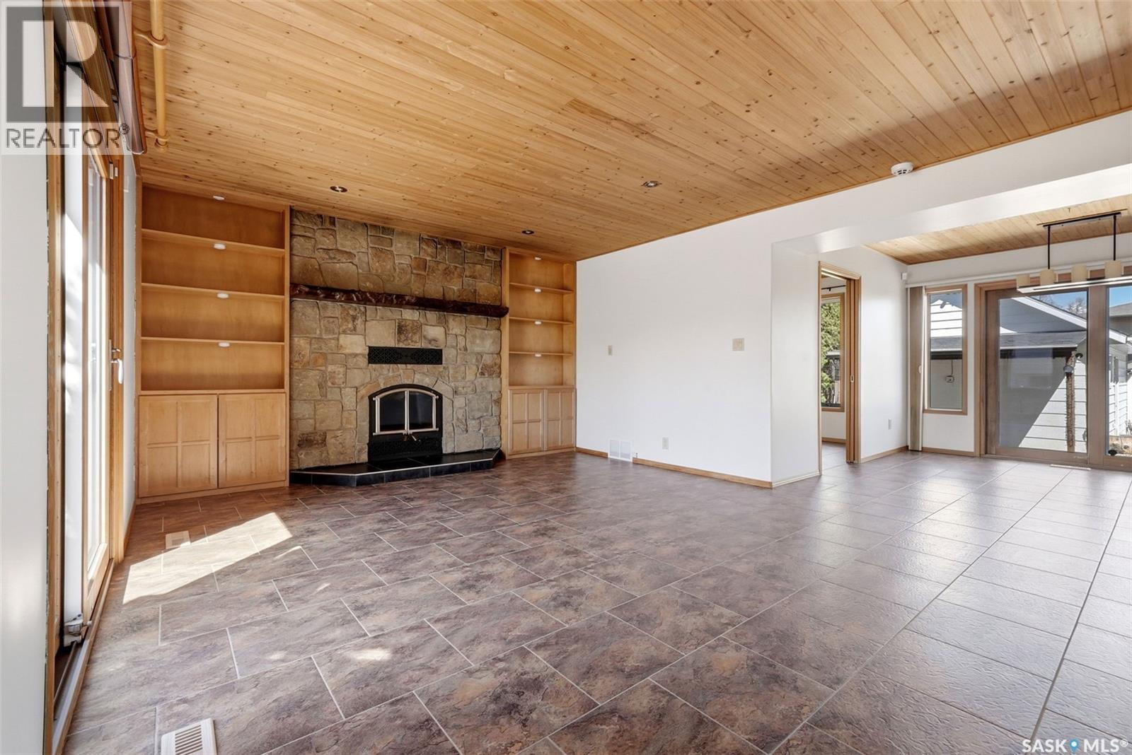 4 Bannister Avenue, Regina, Saskatchewan  S4R 5K9 - Photo 9 - SK035945
