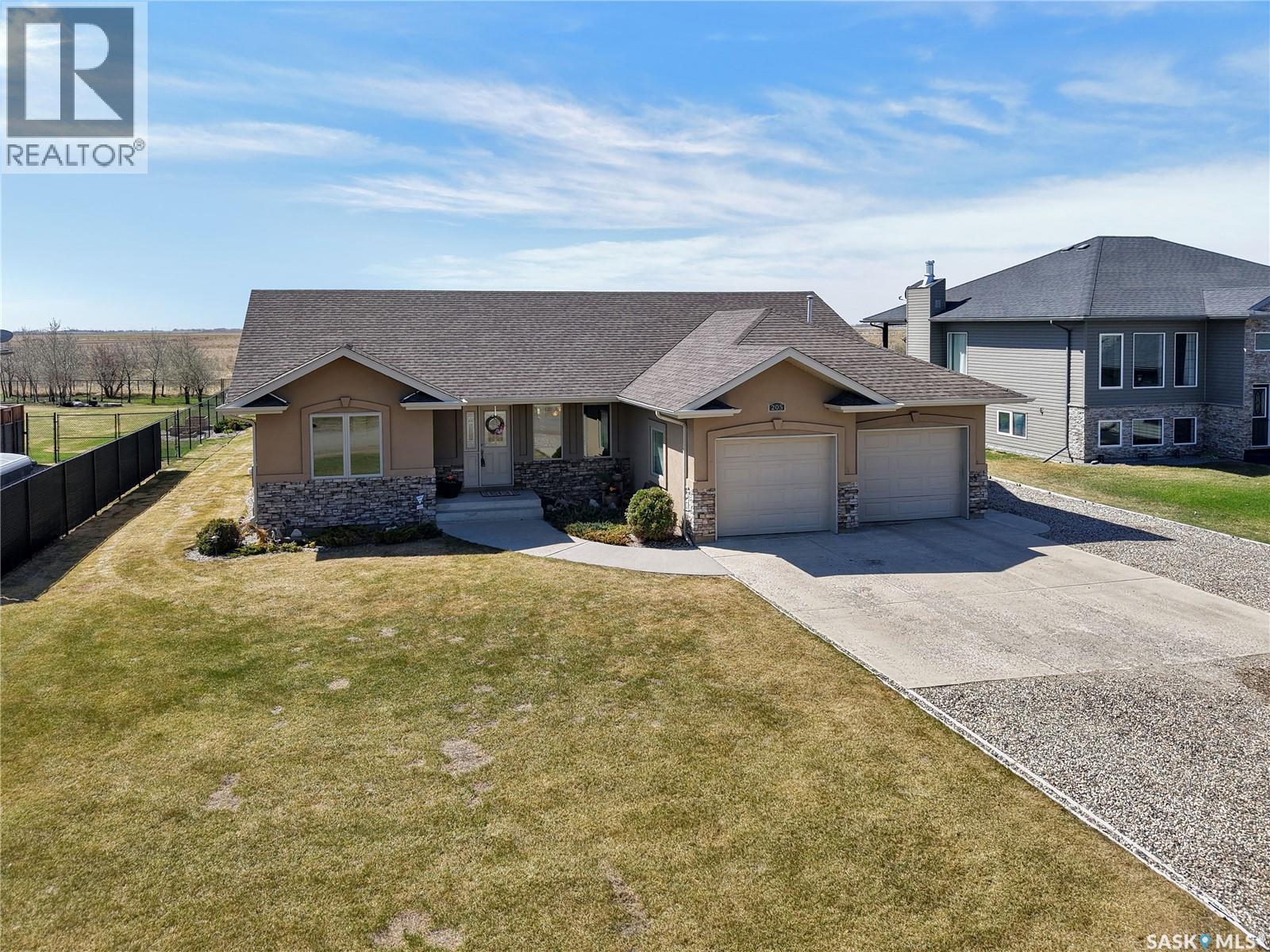 205 Prairie View Court, Hepburn, Saskatchewan  S0K 1Z0 - Photo 1 - SK035904