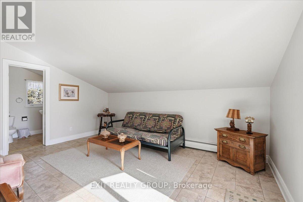 401 Hearns Road, Quinte West, Ontario  K0K 2C0 - Photo 16 - X12982918