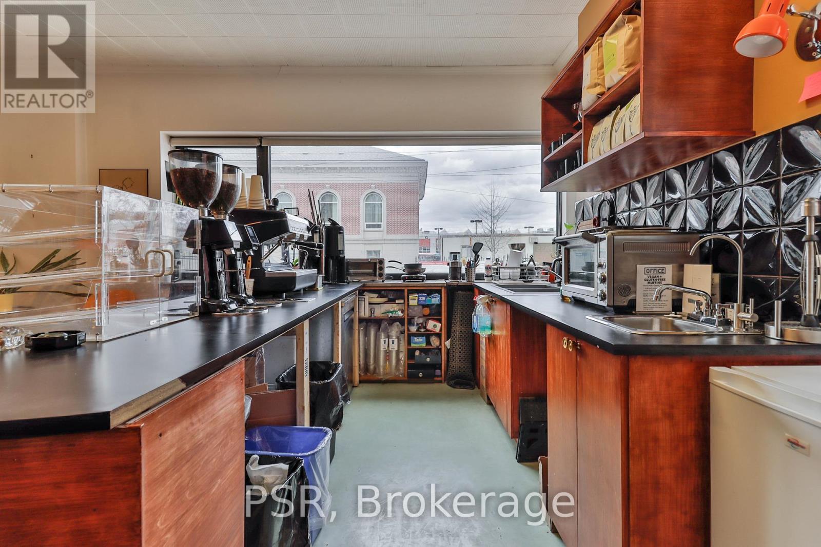 1 - 1211 Bathurst Street, Toronto, Ontario  M5R 3H3 - Photo 15 - C13127870