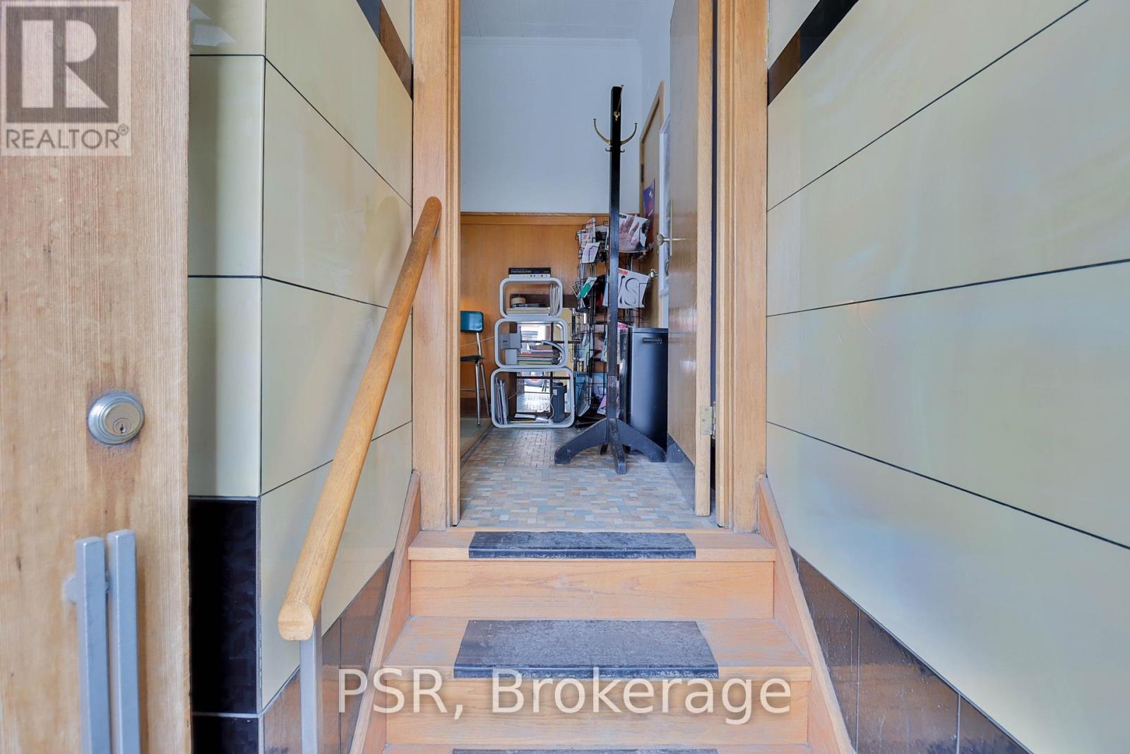 1 - 1211 Bathurst Street, Toronto, Ontario  M5R 3H3 - Photo 22 - C13127870