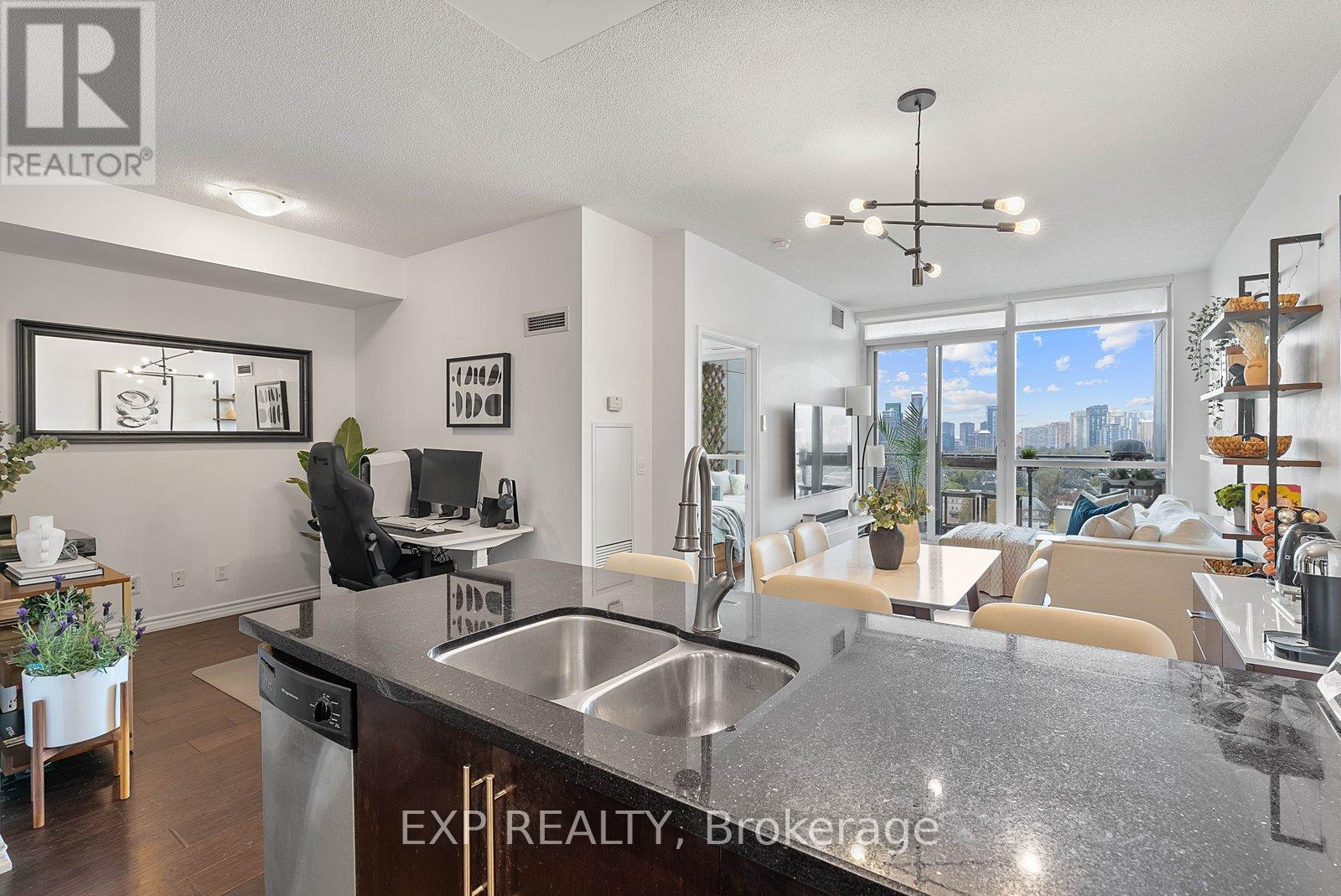 1017 - 2885 Bayview Avenue, Toronto, Ontario  M2K 0A3 - Photo 1 - C13127912