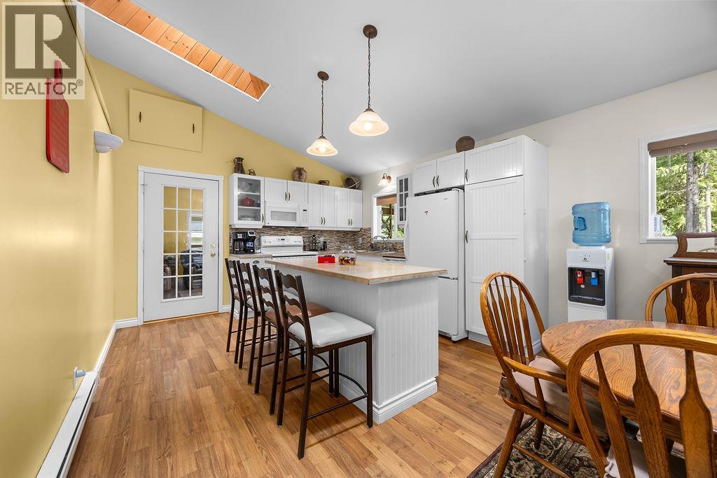48 Mabel Lake Subdivision Road, Mabel Lake, British Columbia  V0E 1V5 - Photo 6 - 10387411