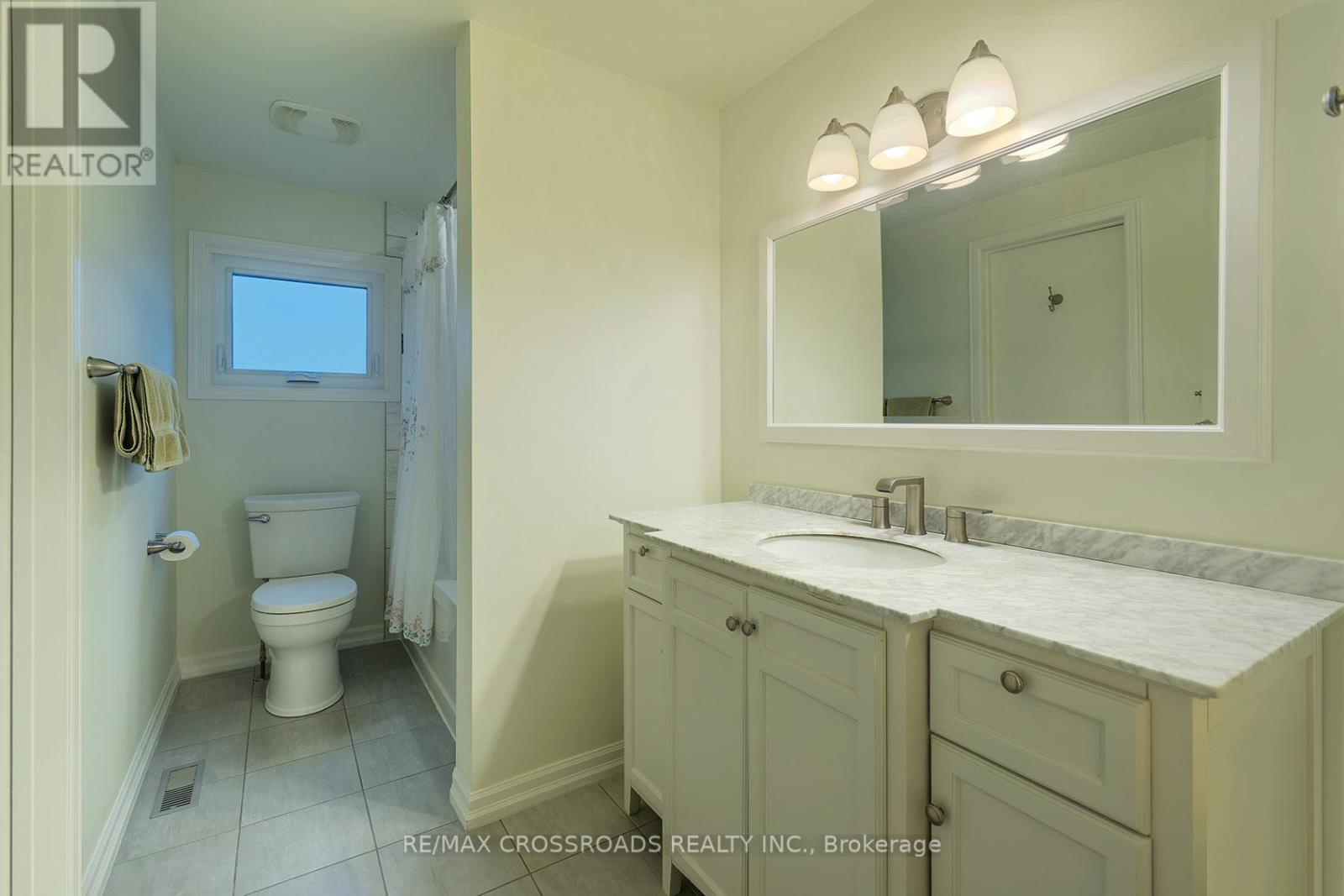 151 Goldhawk Trail, Toronto, Ontario  M1V 1X1 - Photo 21 - E13127832