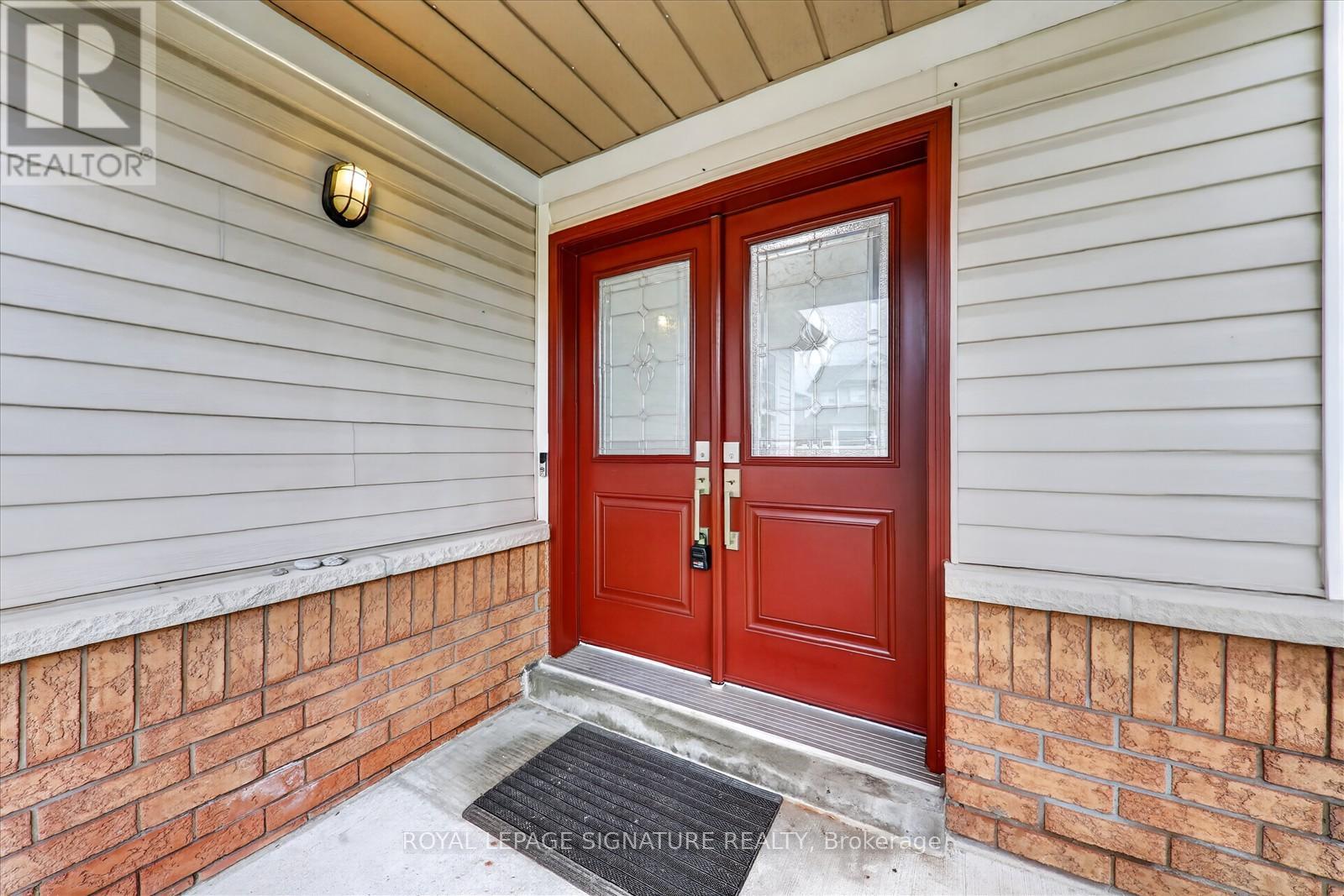 57 Foothill Street, Whitby, Ontario  L1R 2V6 - Photo 5 - E13127946