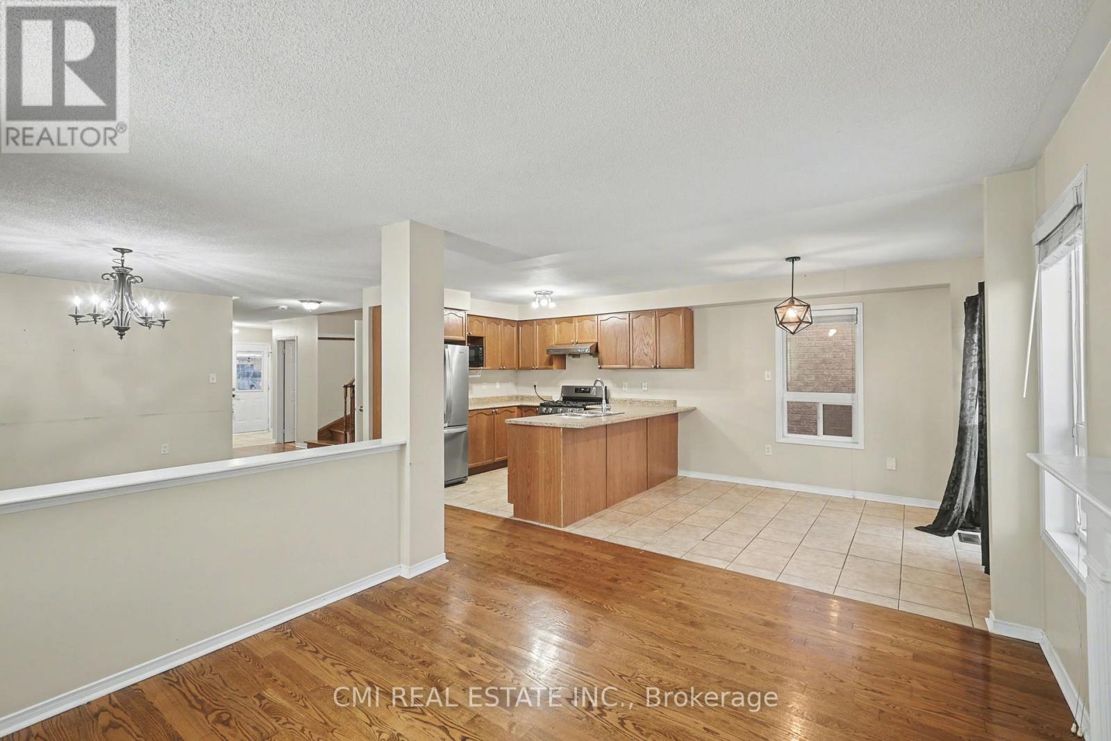 57 Oceanpearl Crescent, Whitby, Ontario  L1N 0C6 - Photo 11 - E12676526