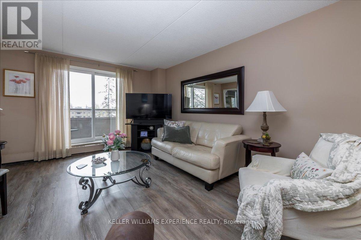 508 - 414 Blake Street, Barrie, Ontario L4M 5J7 - Photo 4 - S13127808