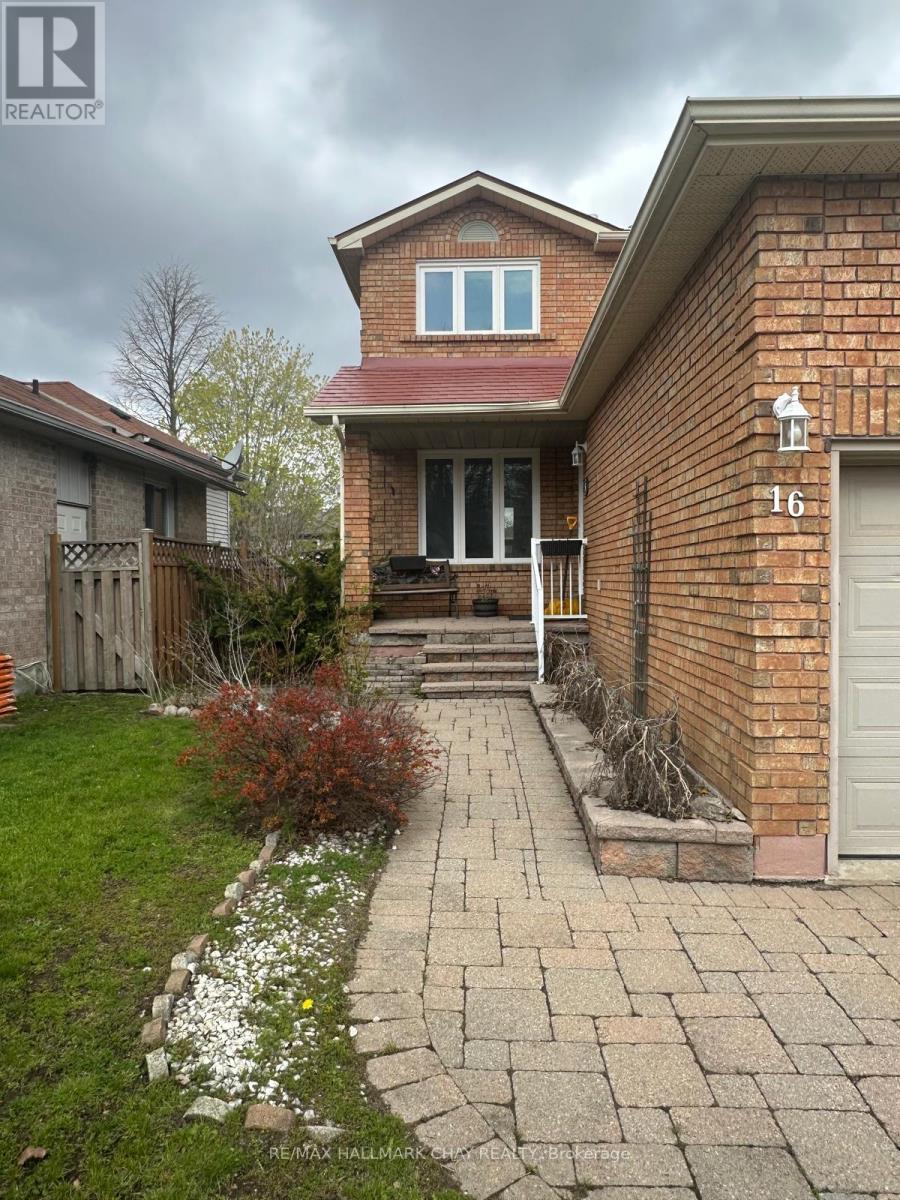 Upper - 16 Cuthbert Street, Barrie (Ardagh), Ontario  L4N 6X7 - Photo 3 - S13127892