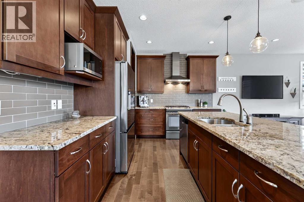 28 Walden View SE, Calgary, Alberta  T2X 0P2 - Photo 6 - A2307671