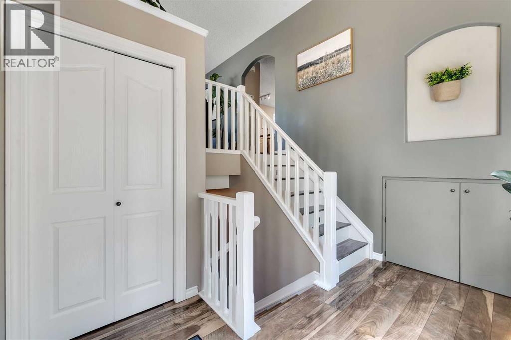 952 Silver Creek Drive Nw, Airdrie, Alberta  T4B 2R6 - Photo 3 - A2309128