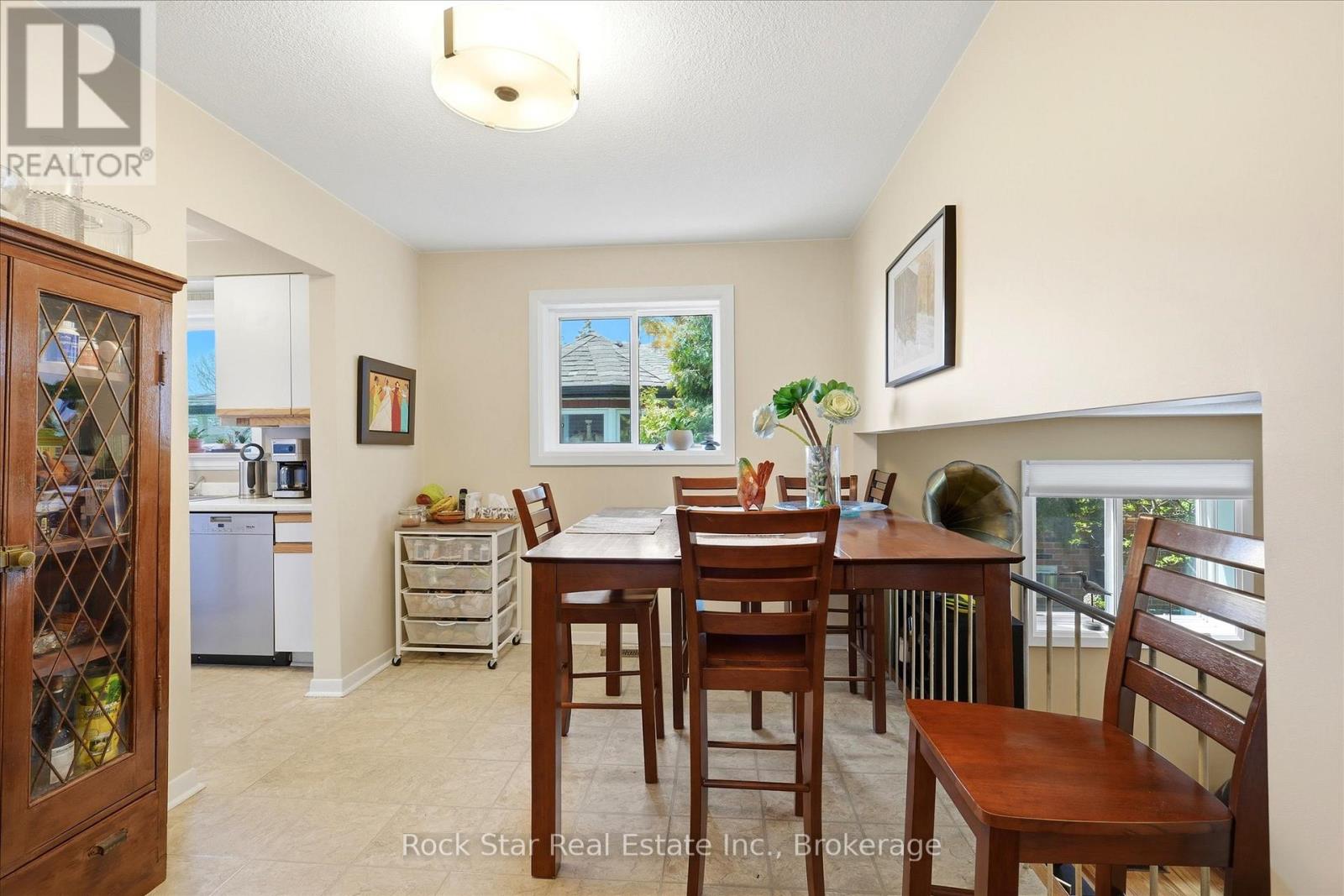 36 Langevin Crescent, Toronto, Ontario  M1C 2B6 - Photo 10 - E13128038