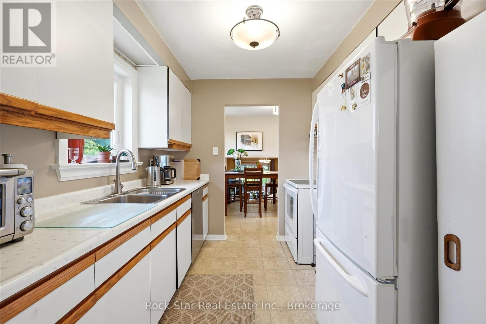 36 Langevin Crescent, Toronto, Ontario  M1C 2B6 - Photo 9 - E13128038
