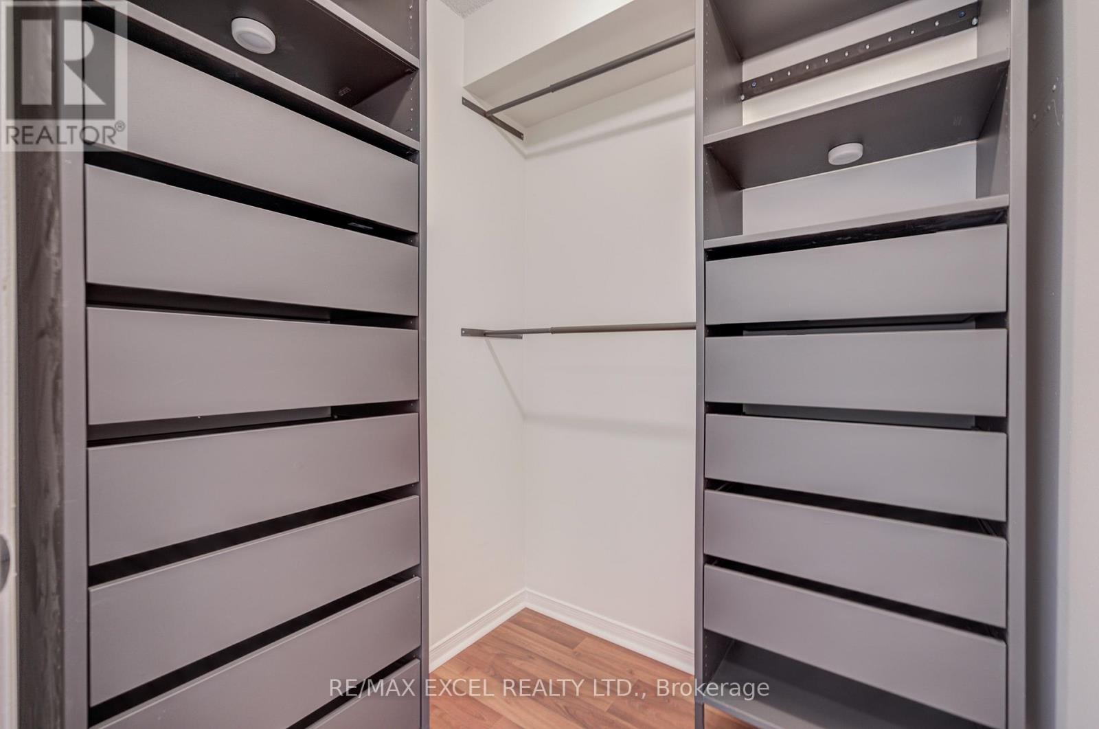 2105 - 2269 Lake Shore Boulevard W, Toronto, Ontario  M8V 3X6 - Photo 25 - W13119266