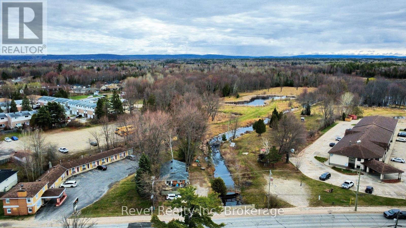 670 Lakeshore Drive, North Bay, Ontario  P1A 2G2 - Photo 4 - X13128080