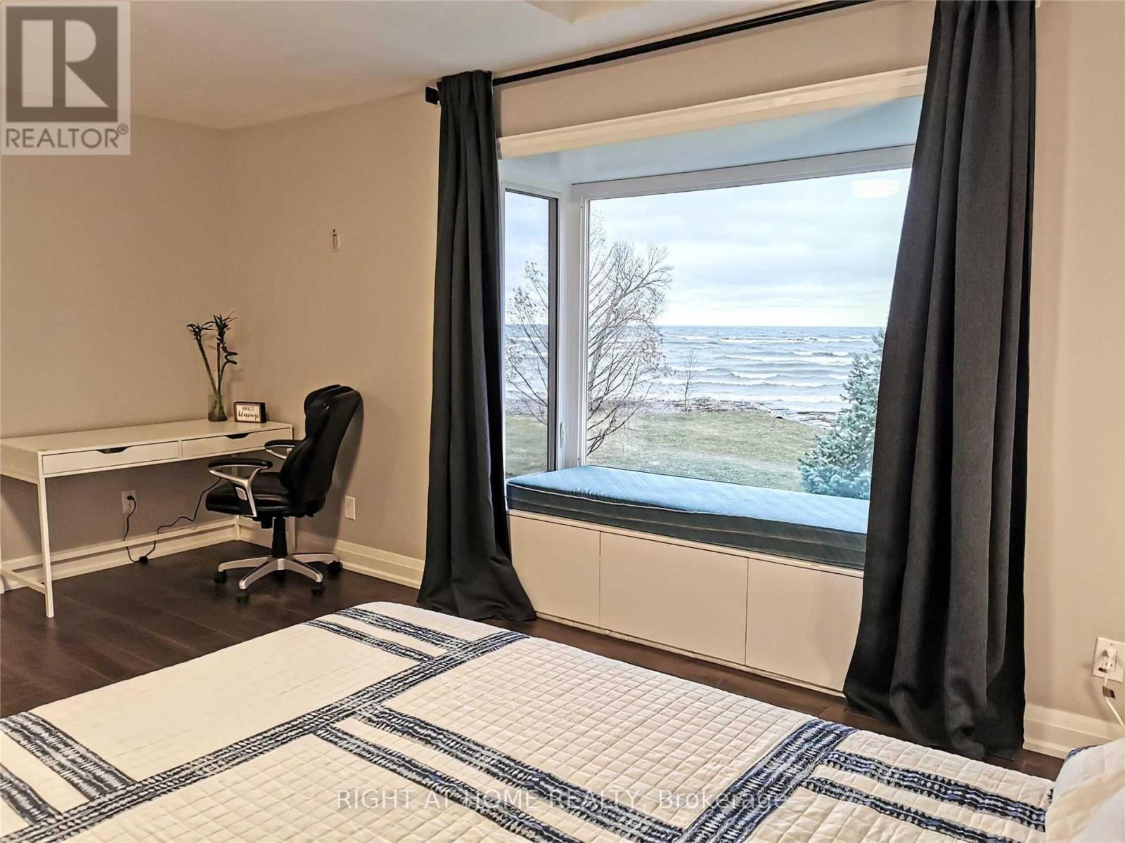 Room A - 3234 Shoreline Drive, Oakville, Ontario  L6L 5Z1 - Photo 5 - W13127744