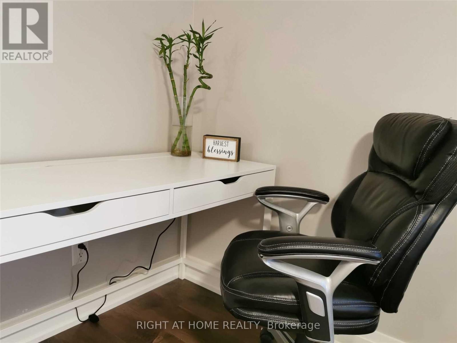 Room A - 3234 Shoreline Drive, Oakville, Ontario  L6L 5Z1 - Photo 6 - W13127744