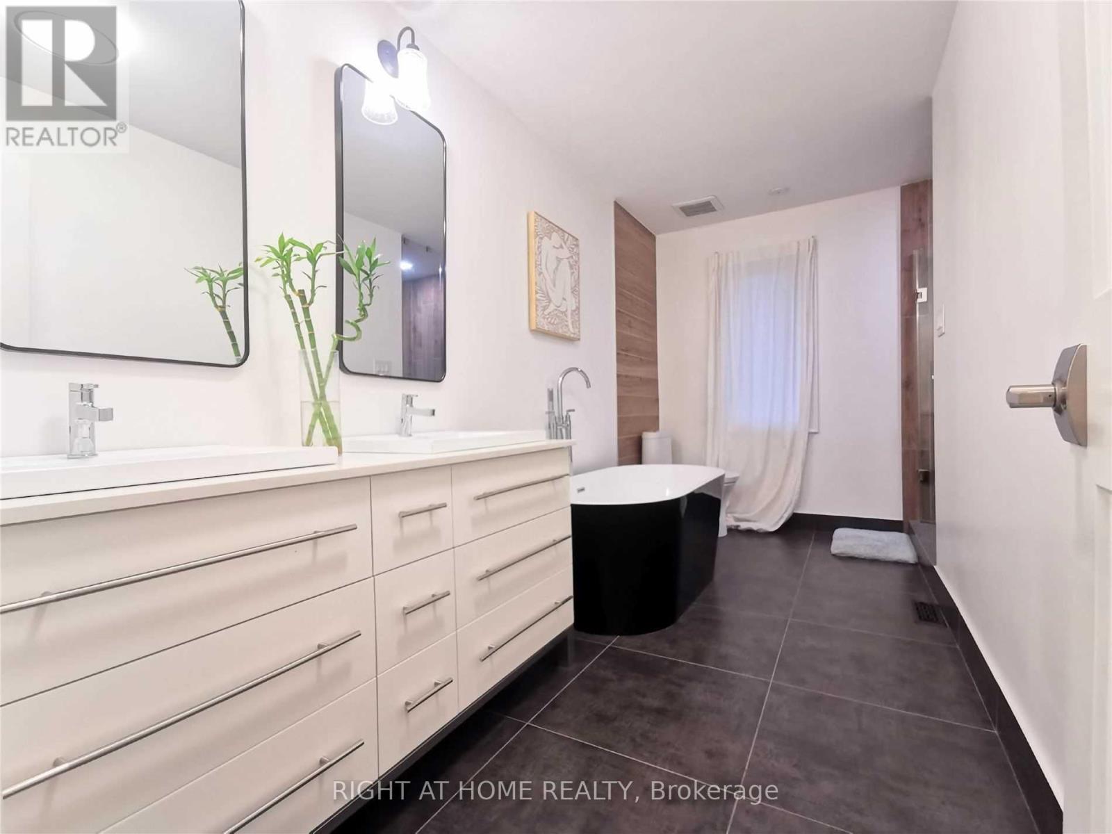 Room A - 3234 Shoreline Drive, Oakville, Ontario  L6L 5Z1 - Photo 8 - W13127744