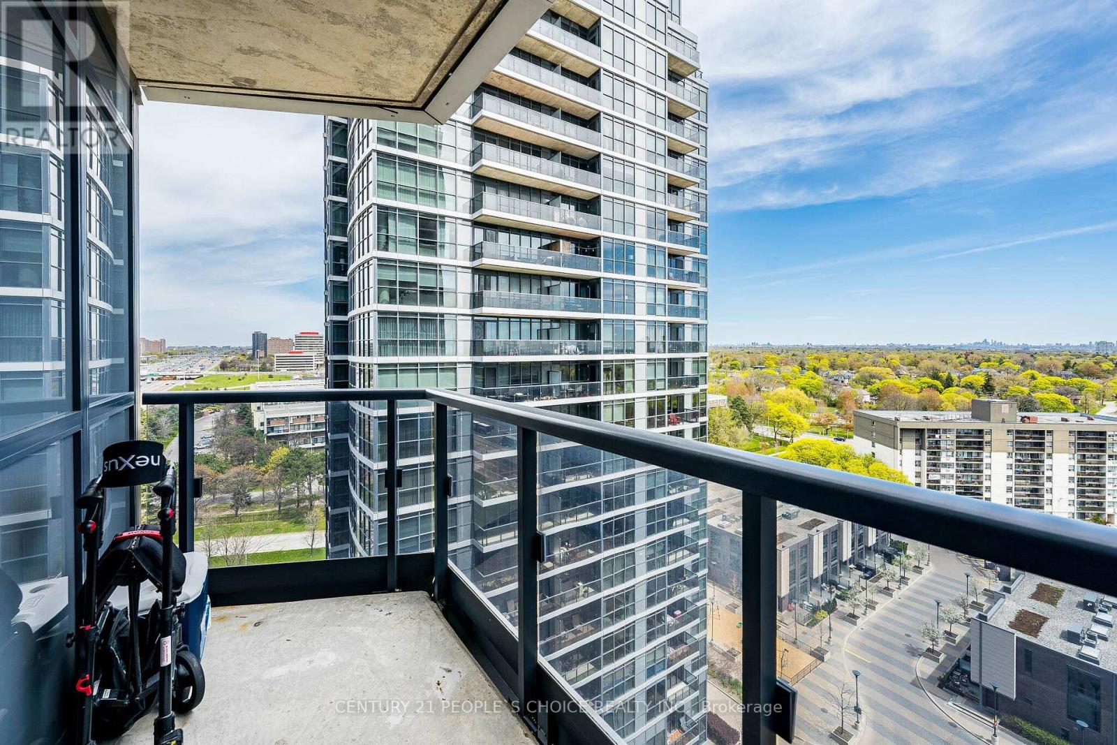 1302 - 5 Valhalla Inn Road, Toronto, Ontario  M9B 1S9 - Photo 25 - W13127750