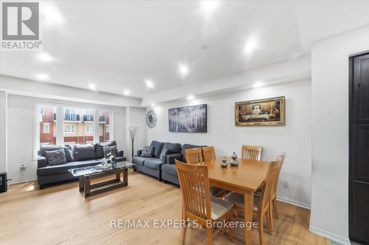 218 - 250 Sunny Meadow Boulevard, Brampton, Ontario  L6R 3Y7 - Photo 4 - W13127762