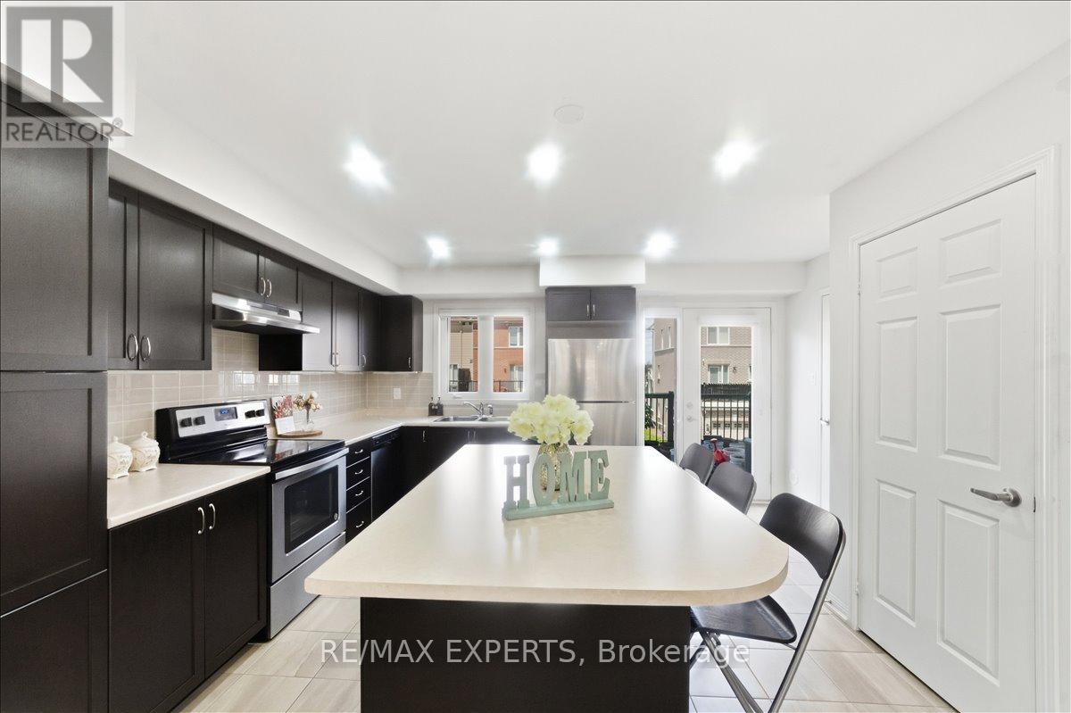 218 - 250 Sunny Meadow Boulevard, Brampton, Ontario  L6R 3Y7 - Photo 8 - W13127762