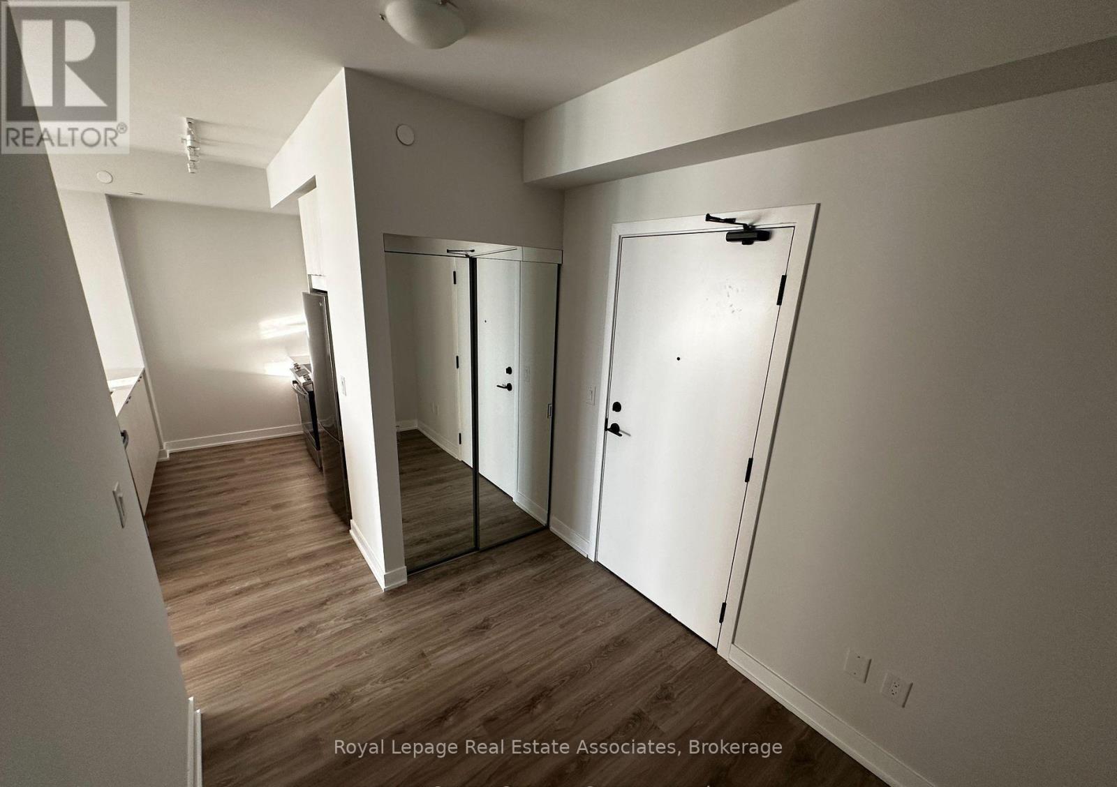 3502 - 4130 Parkside Village Drive, Mississauga, Ontario  L5B 3M8 - Photo 3 - W13127820