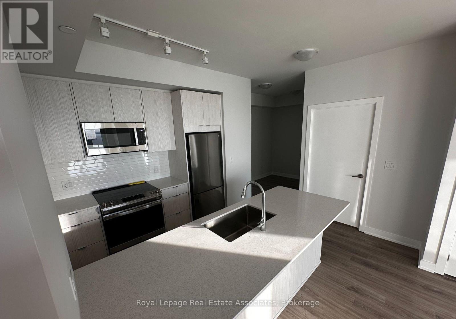 3502 - 4130 Parkside Village Drive, Mississauga, Ontario  L5B 3M8 - Photo 4 - W13127820