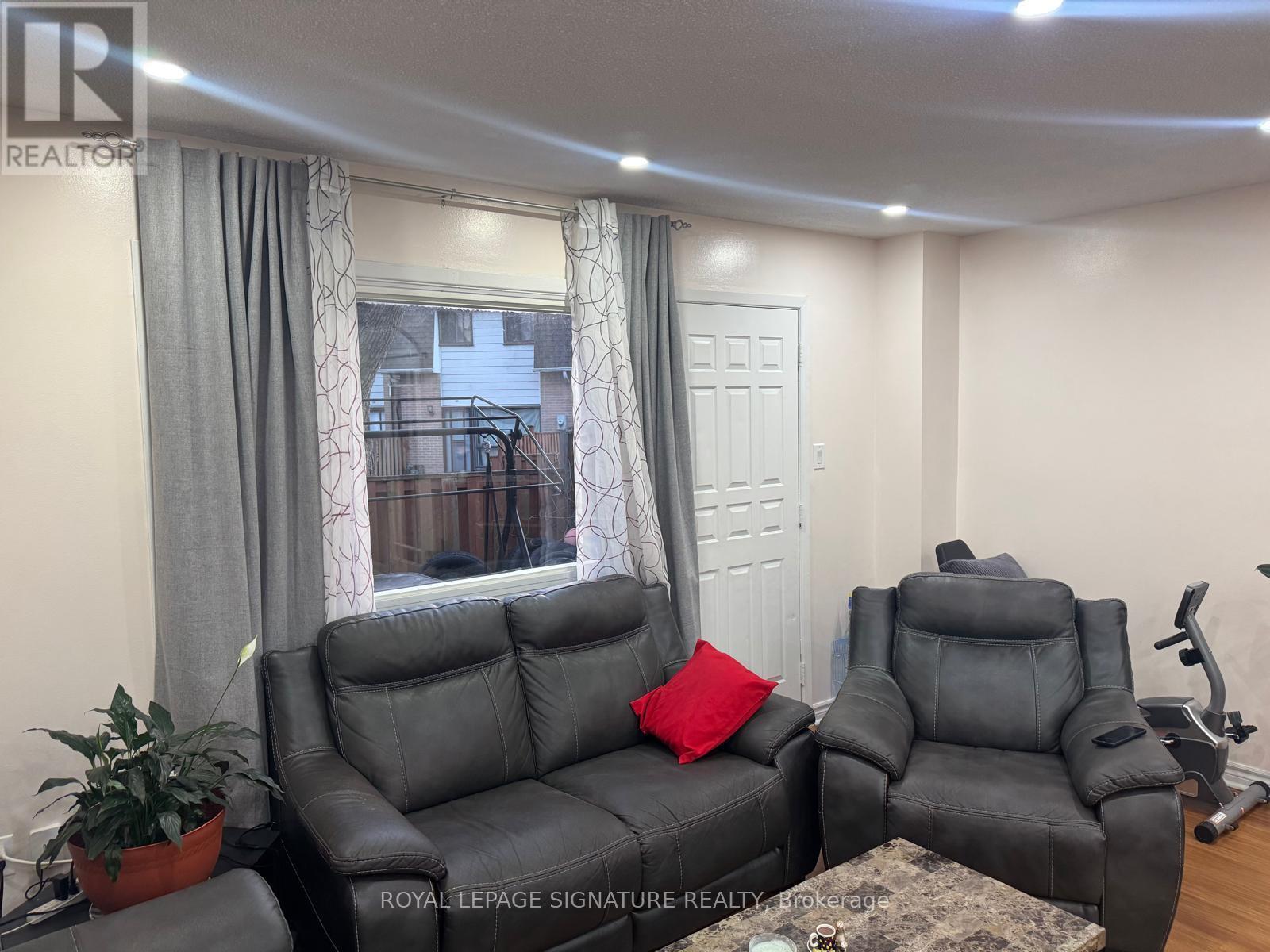 181 - 475 Bramalea Road, Brampton, Ontario  L6T 2X3 - Photo 2 - W13127830