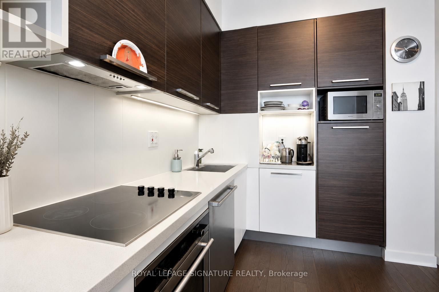 4304 - 36 Park Lawn Road, Toronto, Ontario M8V 0E5 - Photo 2 - W13127896