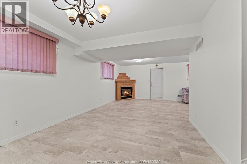 1560 Grand Marais Road East, Windsor, Ontario  N8W 1W2 - Photo 20 - 26011138