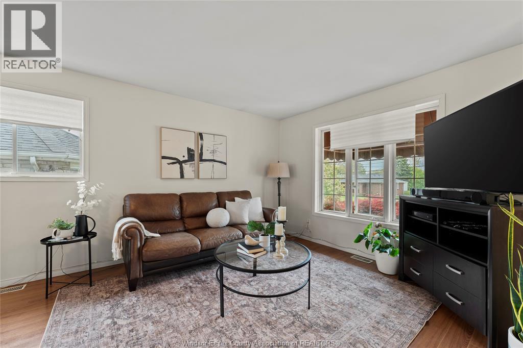1560 Grand Marais Road East, Windsor, Ontario  N8W 1W2 - Photo 7 - 26011138
