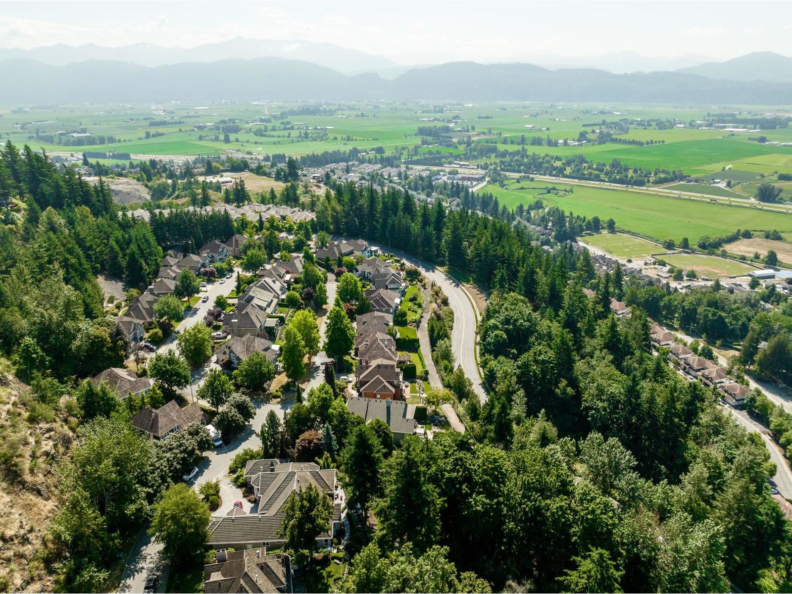 35416 Doneagle Place, Abbotsford, British Columbia  V3G 2X6 - Photo 4 - R3086970