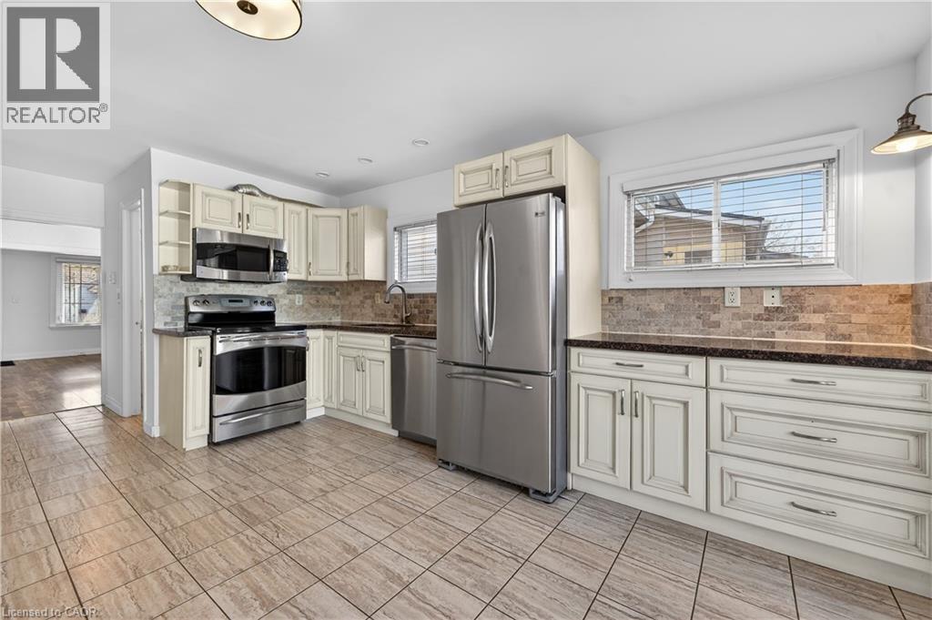 183 Paling Avenue, Hamilton, Ontario  L8H 5J6 - Photo 4 - 40819184