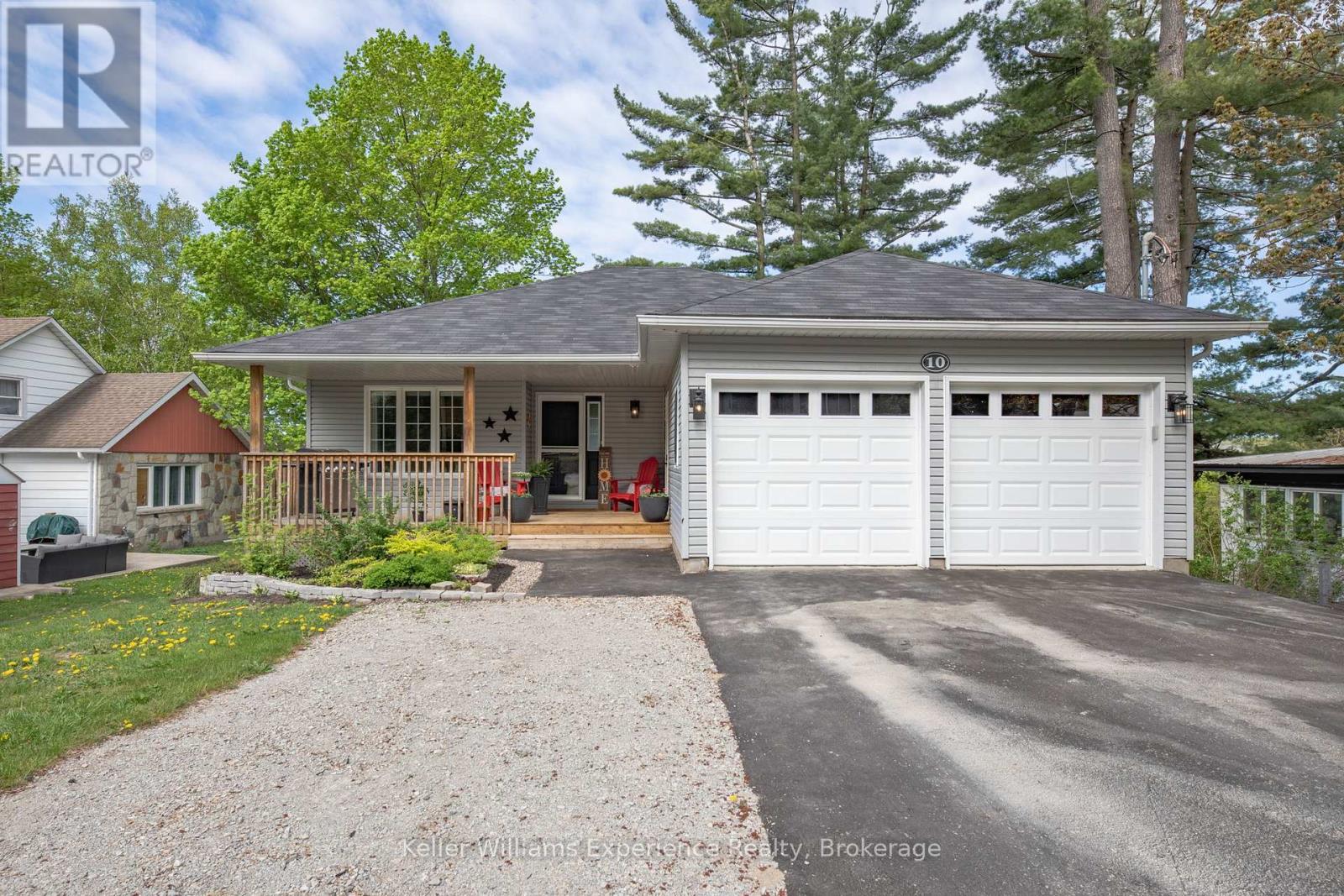 10 CLARENCE AVENUE, Penetanguishene, Ontario