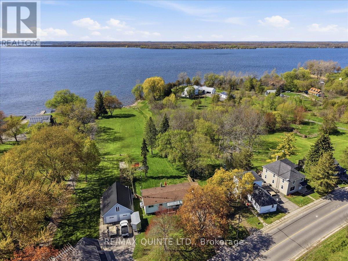 1467 COUNTY RD 15 ROAD, Prince Edward County, Ontario