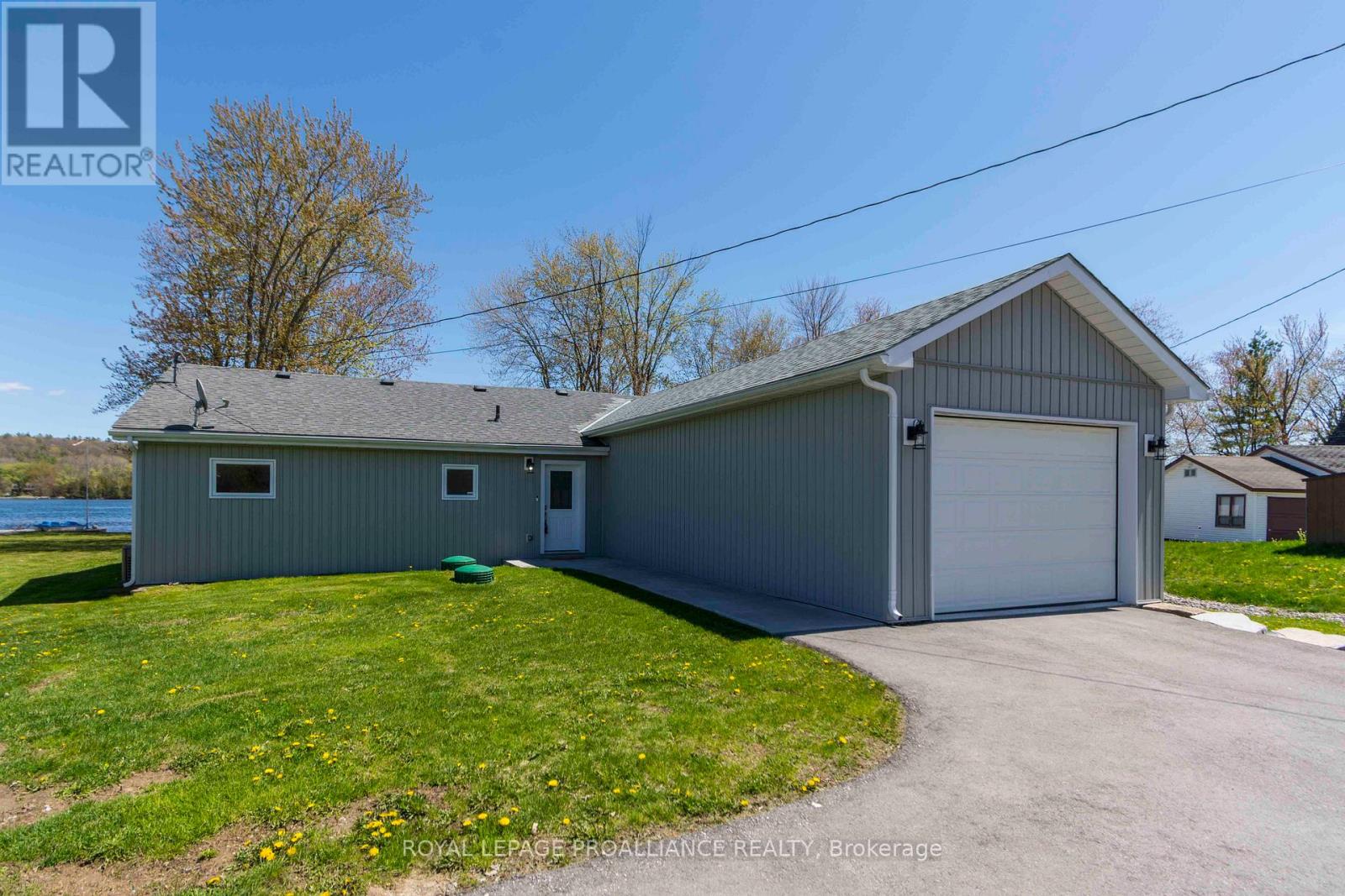 89 PRIOR LANE, Quinte West, Ontario