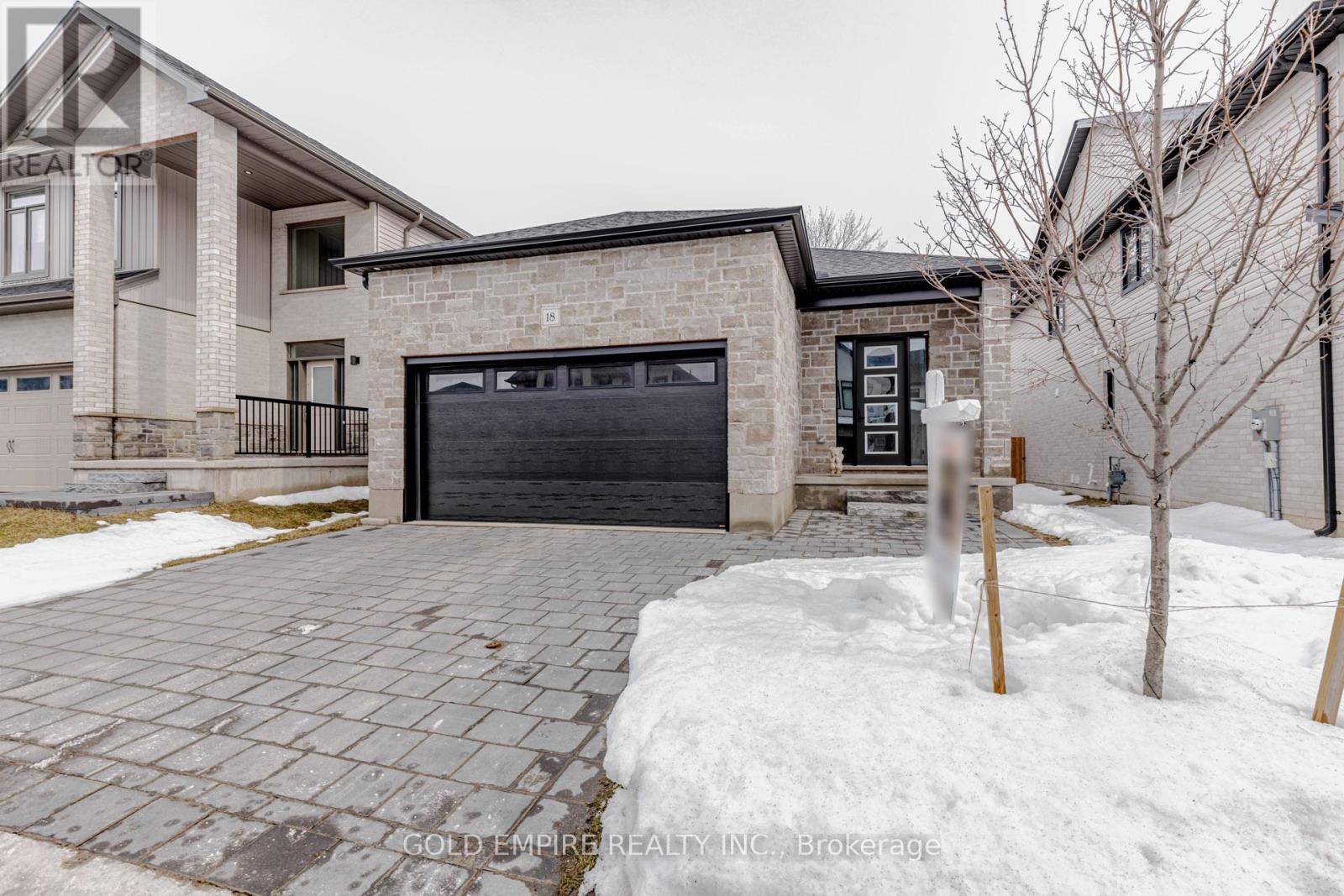 18 - 7966 Fallon Drive, Lucan Biddulph, Ontario  N0M 1V0 - Photo 2 - X13128154