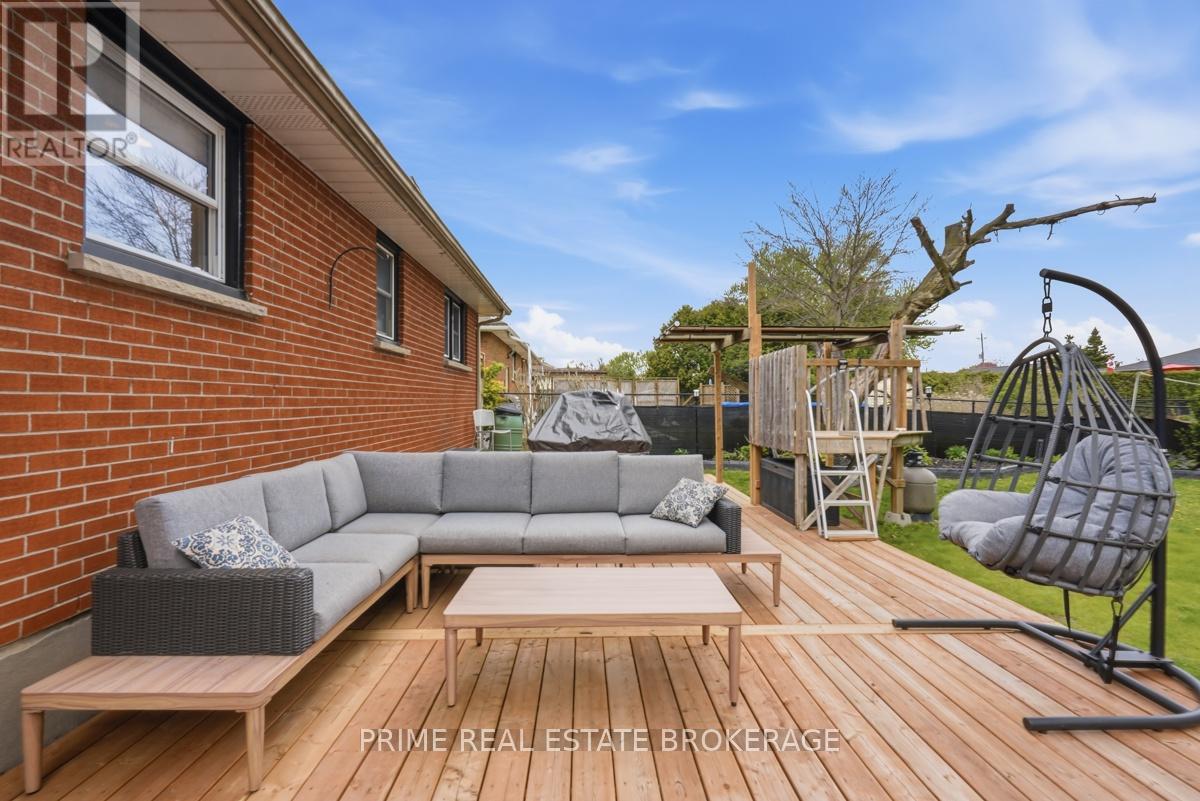 6734 Beattie Street, London South, Ontario  N6P 1A7 - Photo 37 - X13128280