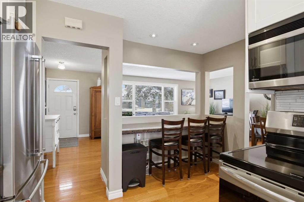 527 Athlone Road SE, Calgary, Alberta  T2H 1V8 - Photo 12 - A2292067