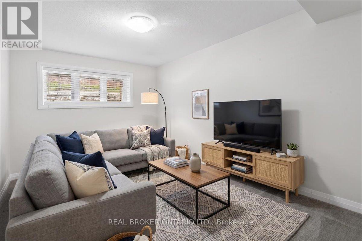 24 MORRISON ROAD, Kitchener, Ontario