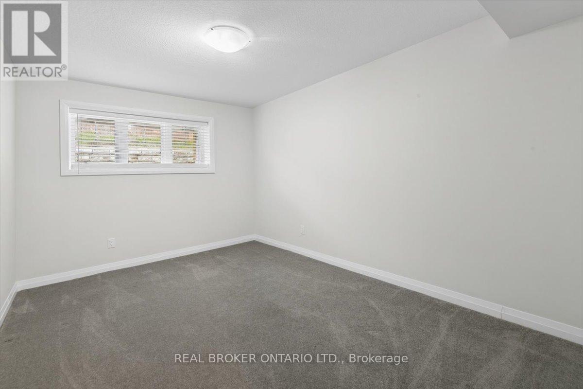 24 Morrison Road, Kitchener, Ontario  N2A 2W7 - Photo 3 - X13127944