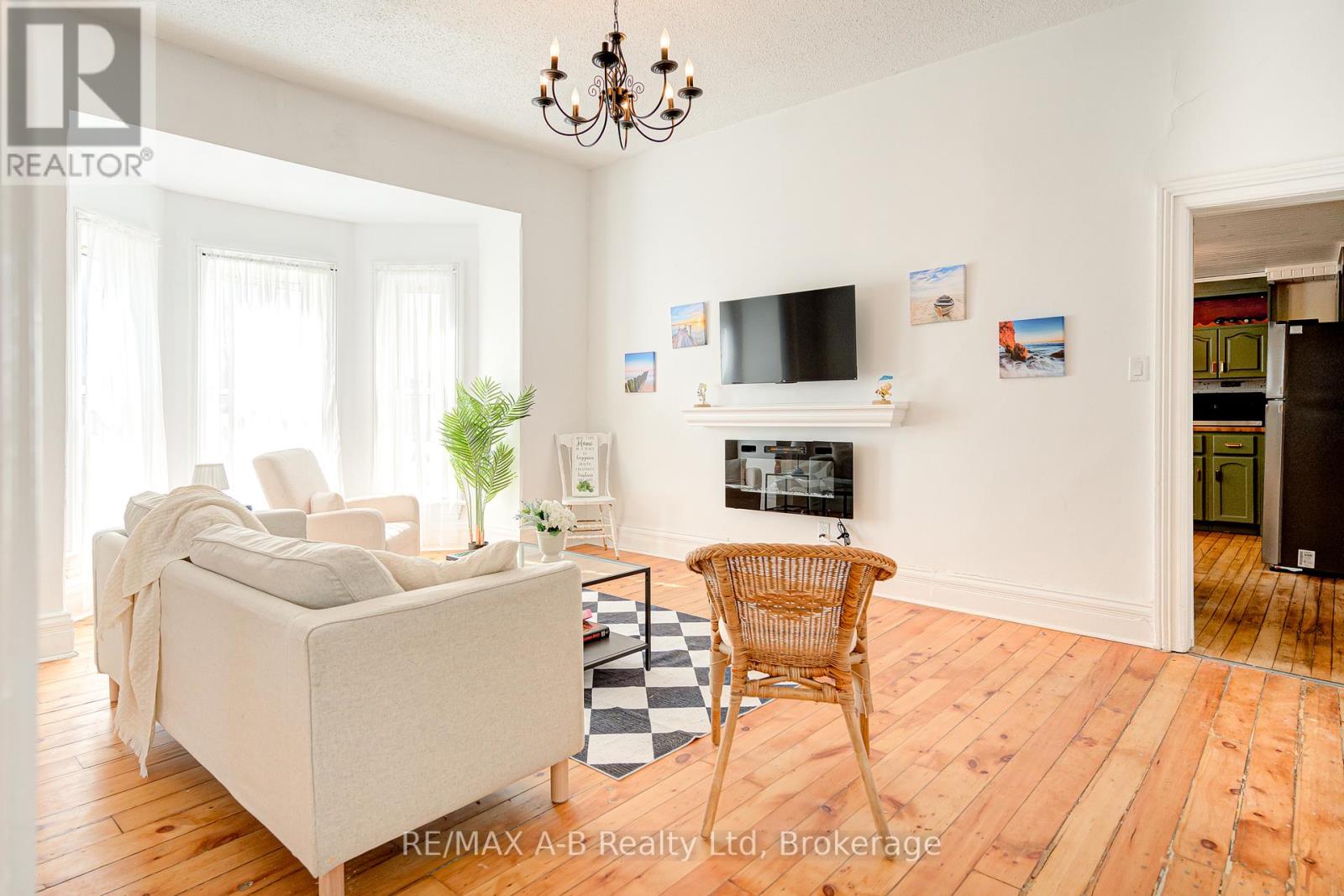 246 Wellington Street, Stratford, Ontario  N5A 2L6 - Photo 18 - X13127950