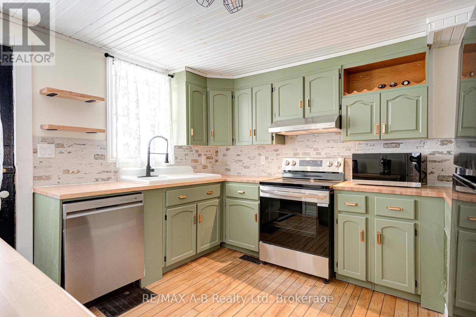 246 Wellington Street, Stratford, Ontario  N5A 2L6 - Photo 27 - X13127950