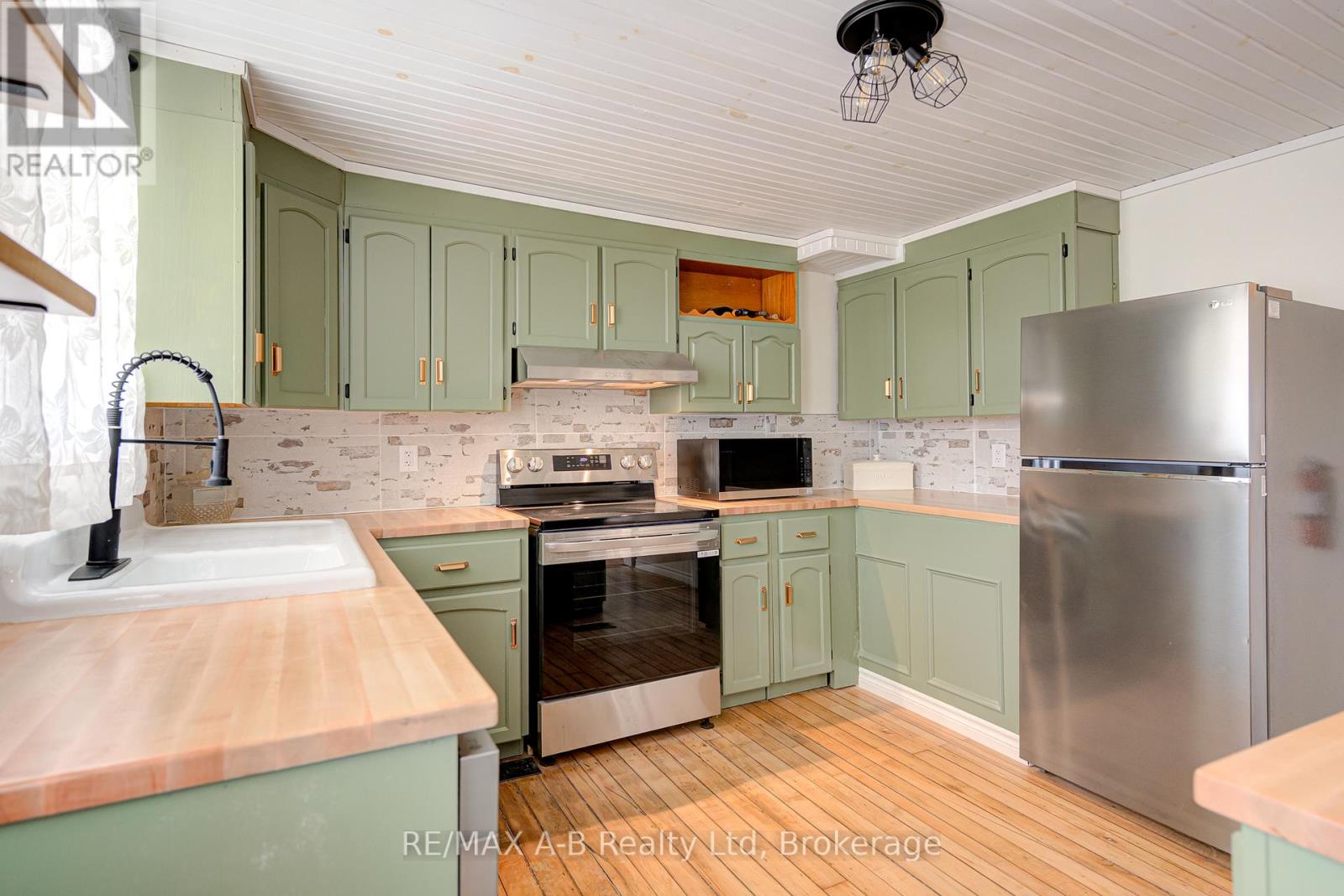 246 Wellington Street, Stratford, Ontario  N5A 2L6 - Photo 29 - X13127950