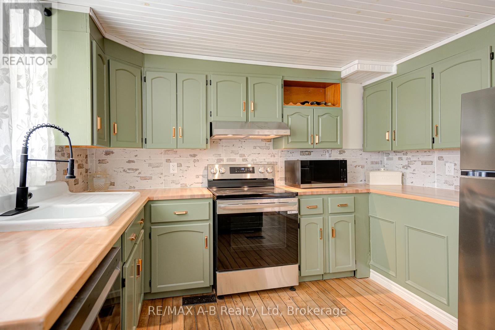 246 Wellington Street, Stratford, Ontario  N5A 2L6 - Photo 30 - X13127950