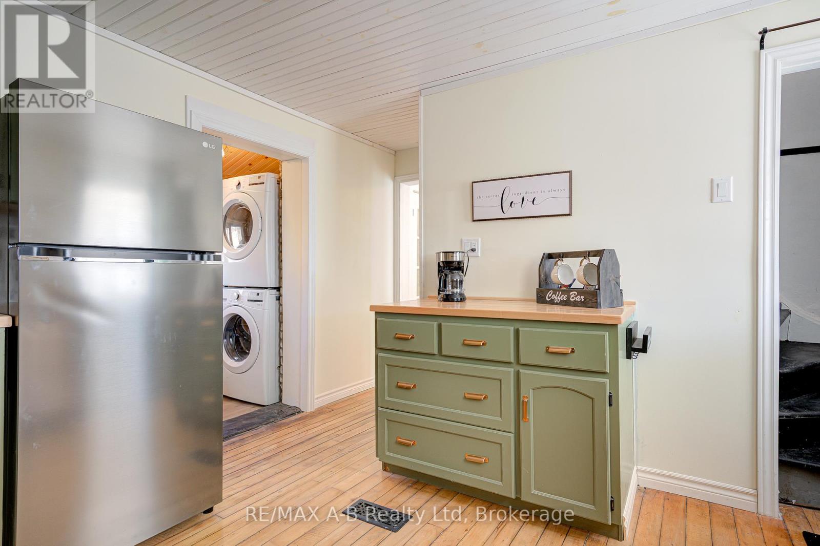 246 Wellington Street, Stratford, Ontario  N5A 2L6 - Photo 31 - X13127950