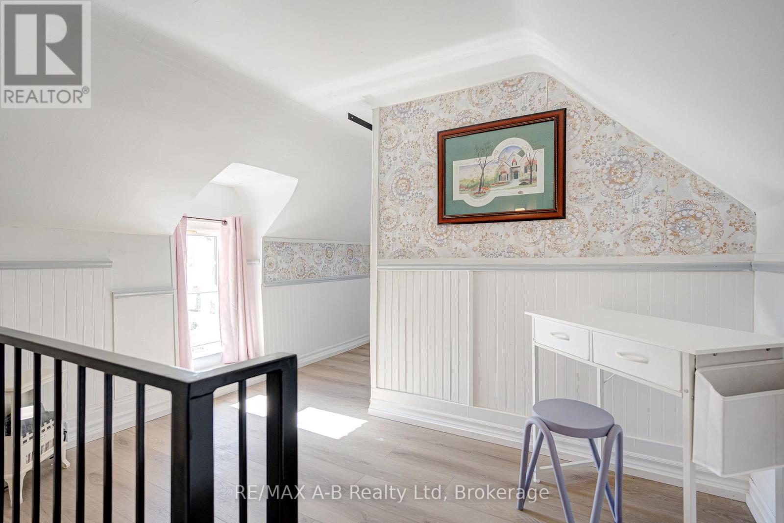 246 Wellington Street, Stratford, Ontario  N5A 2L6 - Photo 34 - X13127950