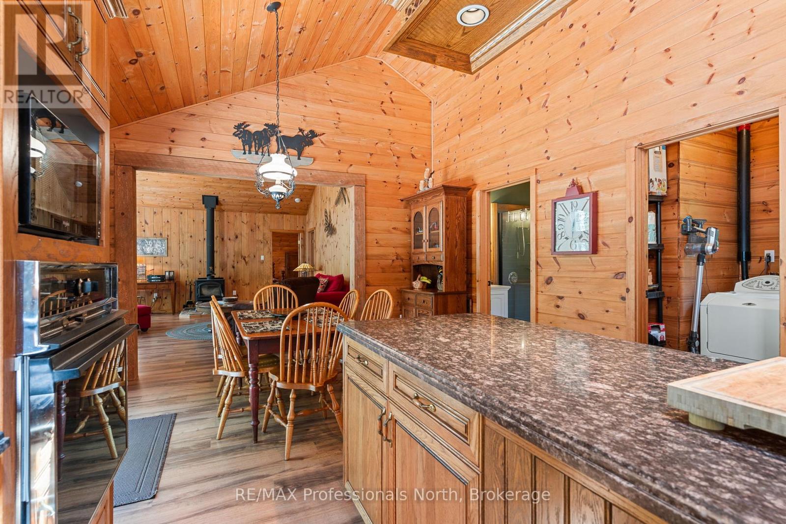 12553 Little Hawk East Shore Wao, Algonquin Highlands, Ontario  K0M 1S0 - Photo 9 - X13127958