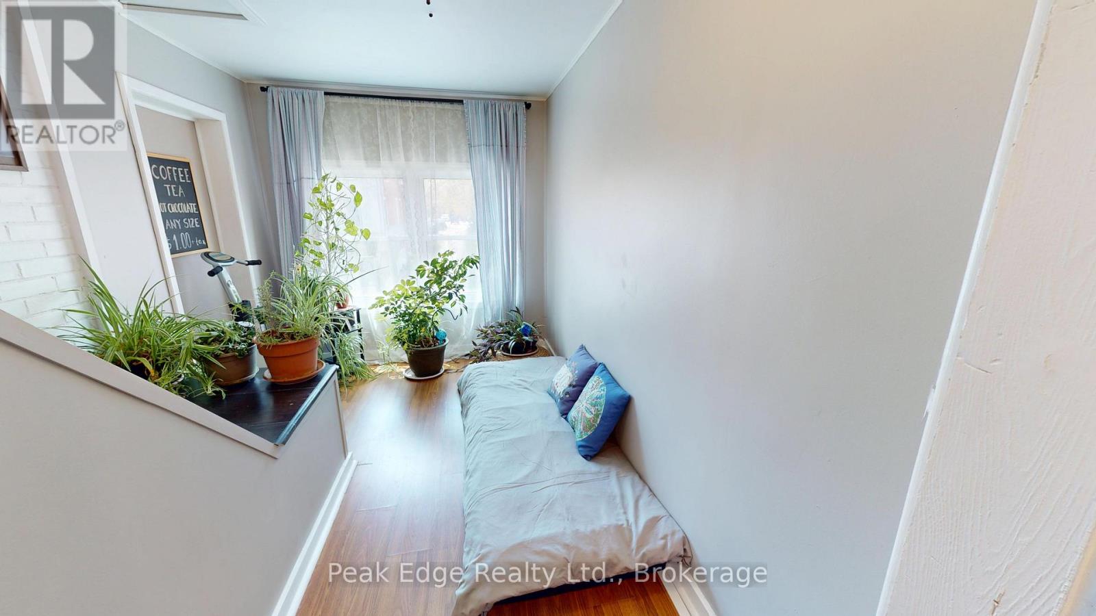 151 Garafraxa Street S, West Grey, Ontario  N0G 1R0 - Photo 13 - X13127982