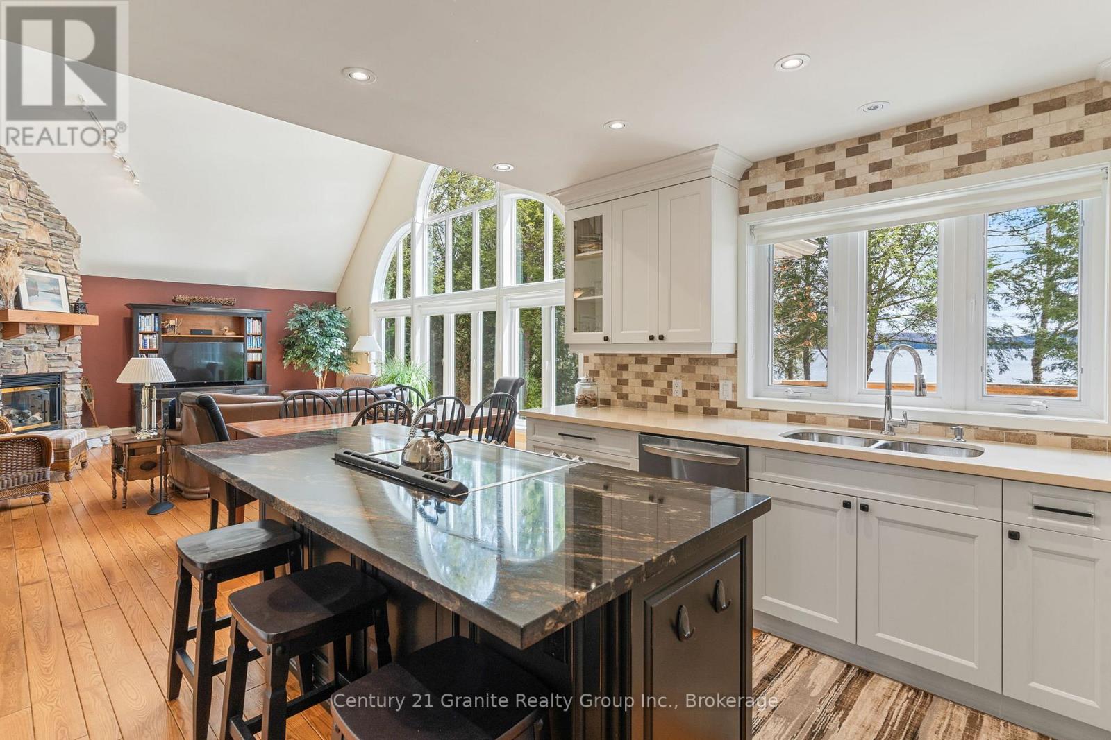3012 West Shore Road, Dysart Et Al, Ontario  K0M 1S0 - Photo 15 - X13128026